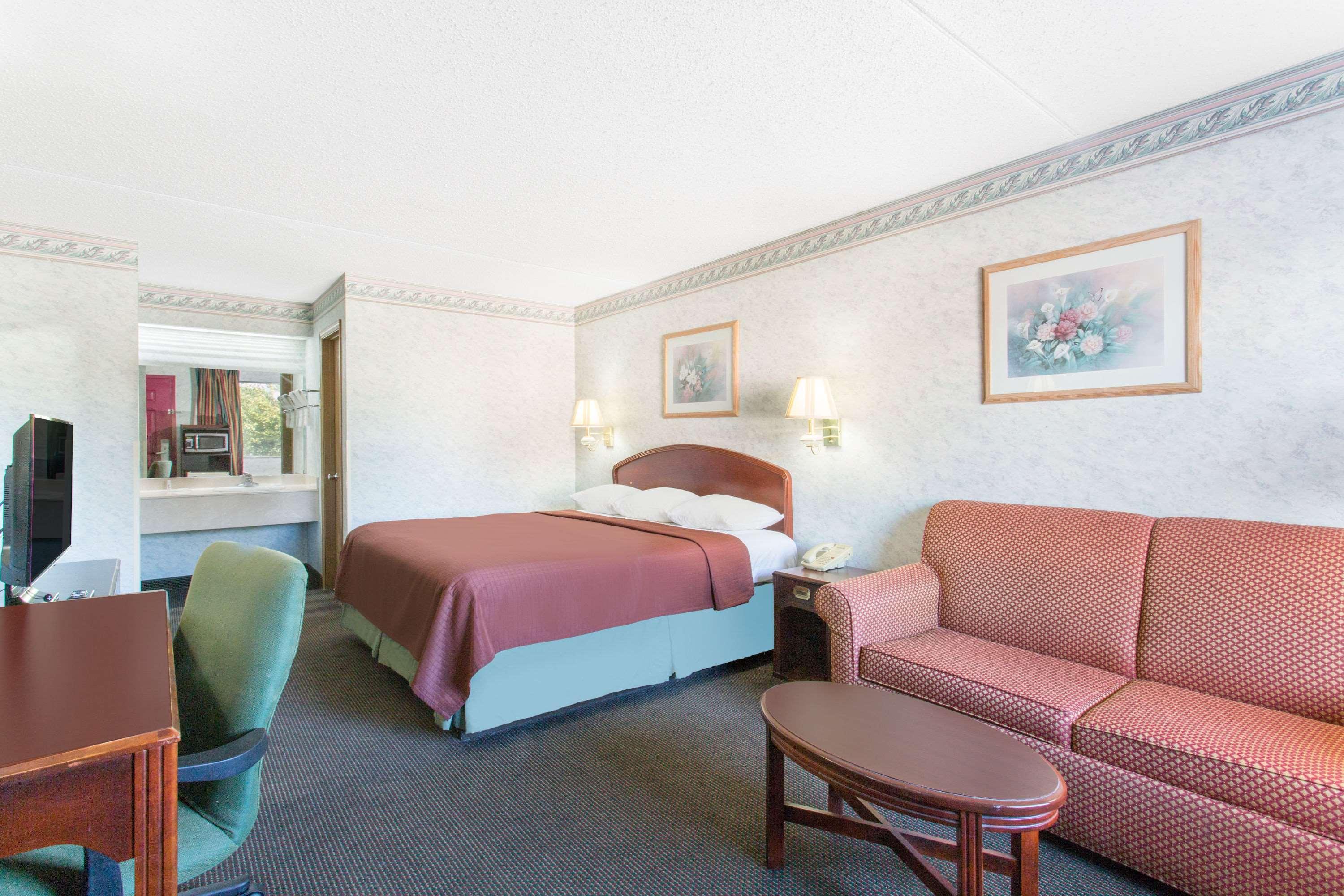 Days Inn & Suites By Wyndham Bentonville Kültér fotó
