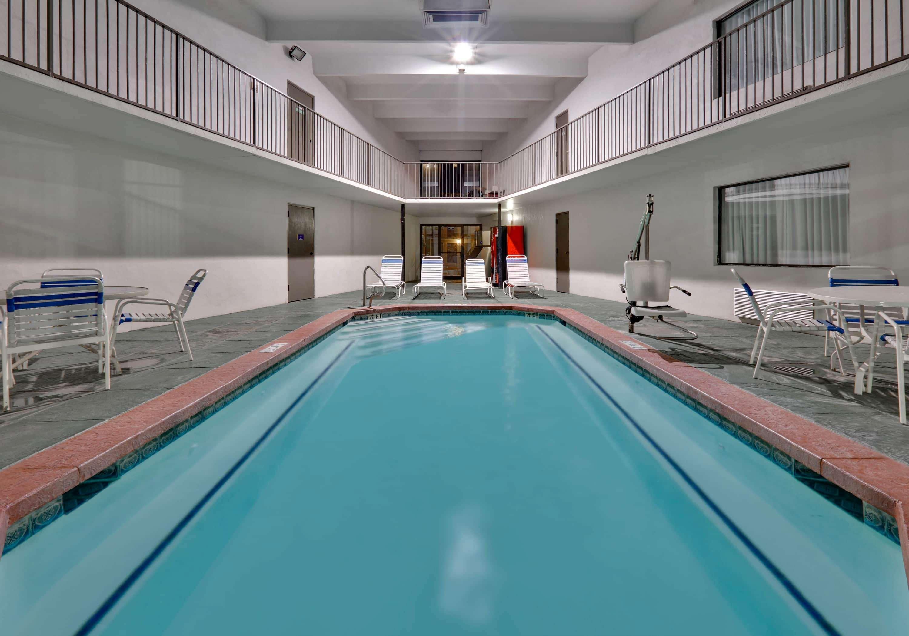 Days Inn & Suites By Wyndham Bentonville Kültér fotó