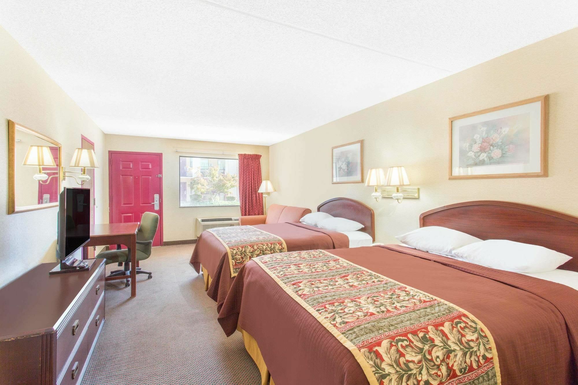 Days Inn & Suites By Wyndham Bentonville Kültér fotó